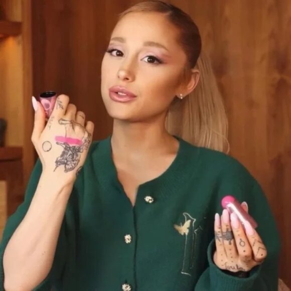 NEW Wicked Movie Ariana Grande Emerald Green Cardigan Sweater Target Exclusive L - Picture 16 of 16